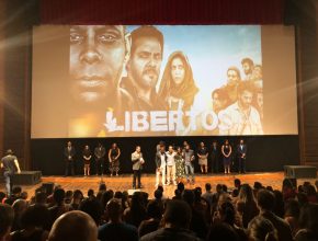 Atores participam de sessões especiais para divulgar filme Libertos