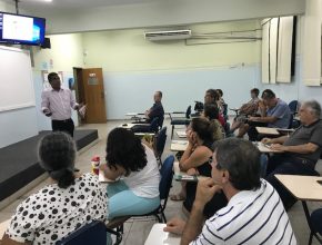 Treinamento motiva membros para o discipulado