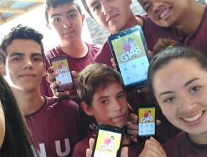 Adolescentes no Sul do Brasil participam de programa online e interagem por meio de desafios