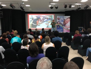 Voluntários são treinados para gerir Feiras Vida e Saúde em São Paulo