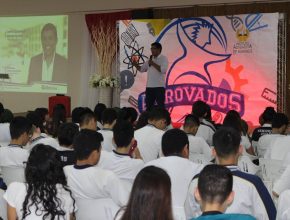 Projeto prepara e motiva alunos para ingressarem em universidades públicas