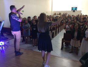 Congresso reúne 200 adolescentes em Uberlândia