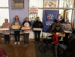 Em Rio Grande, rádio noticia iniciativa que distribui alimentos