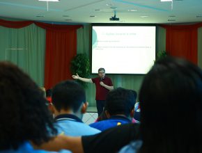 Workshop sobre gerenciamento de crise instrui colaboradores da Educação Adventista em Manaus.