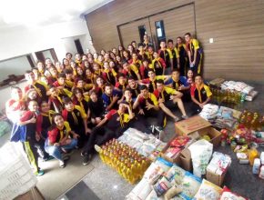 Clube arrecada 1,5 toneladas de alimentos no Dia do Desbravador