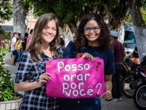 Jovens promovem ações sociais em Guaramiranga
