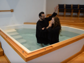 Batismos confirmam reavivamento espiritual em internato