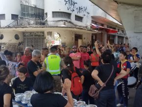 Adventistas servem almoço gratuito no Centro de BH