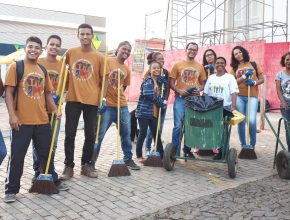 Um Ano em Missão faz parceria solidária com a prefeitura em Minas