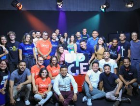 Internet se torna ponto de encontro para jovens no Norte do Brasil
