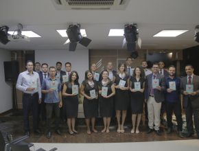 Livro Esperança para as famílias é lançado no Norte de Minas