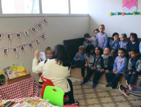 Escola Adventista realiza piquenique literário