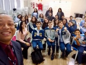 Educação Adventista em Santa Efigênia lança projeto Imprensa na Escola