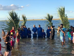 Escola de Evangelismo encerra com 110 batismos no semi-árido baiano