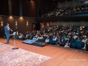 Concílio de Anciãos e Diretores de Grupo prepara líderes para 2020, em Goiás