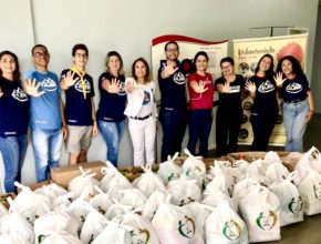 Voluntários doam 900kg de alimentos para Fundação Pró-Rim de Joinville