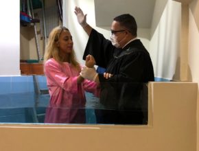 Batismos marcam vidas durante pandemia de Covid-19