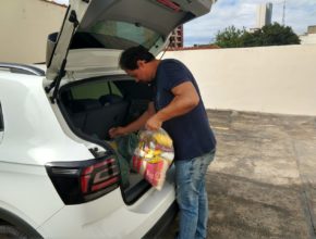 Drive Church, doação de alimentos, sangue e máscaras marcam o isolamento no interior paulista