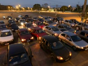 Igreja Adventista realiza culto drive-in e reúne mais de 70 carros em Senador Canedo – GO