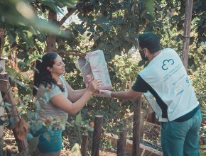 Projeto Conexão Solidária entrega cestas básicas em comunidade carente de BH
