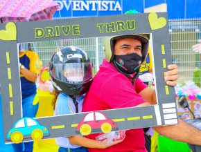 Escola Adventista em Sergipe comemora Dia do Estudante com Drive-Thru da Saudade