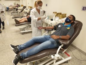 Jovens se mobilizam para reunir doadores de sangue em meio à pandemia