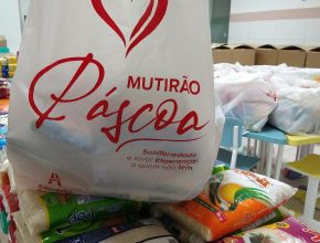 Unidades escolares arrecadam mais de 2 toneladas de alimentos para Mutirão de Páscoa