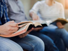 Quase 170 mil recebem estudos bíblicos nos primeiros três meses do ano