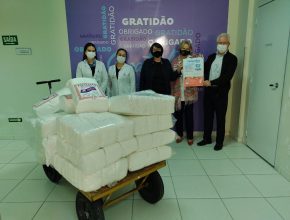 Igreja confecciona fraldas descartáveis e doa para hospital público de Jaraguá do Sul-SC