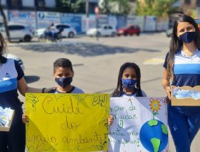 Estudantes fabricam sabão reciclado e promovem consciência ambiental