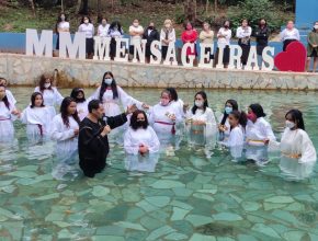 Mulheres são incentivadas a praticar missão bíblica durante evento