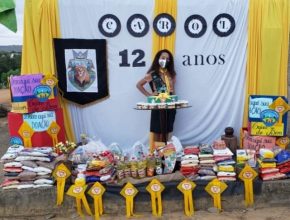 Desbravadora pede doação de alimentos como presente de aniversário