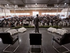 Encontro de anciãos e diretores de grupos destaca pastoreio e missão