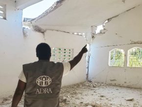 Agência humanitária adventista une esforços para enviar ajuda ao Haiti