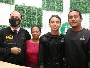 Assembleia de Pequenos Grupos celebra batismos em Fortaleza