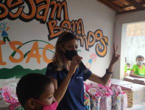 Servidores da Missão Mineira Norte doam brinquedos para crianças do projeto Isac