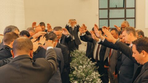 Igreja Adventista ordena dois pastores ao ministério