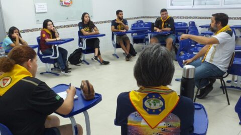 Líderes de Desbravadores e Aventureiros recebem capacitação no norte do Paraná
