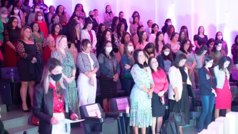 <strong>Congresso reúne mais de 200 mulheres em Goiânia</strong>