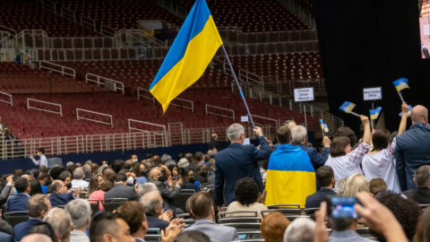 Delegação ucraniana agradece o apoio da Igreja Adventista durante a Assembleia
