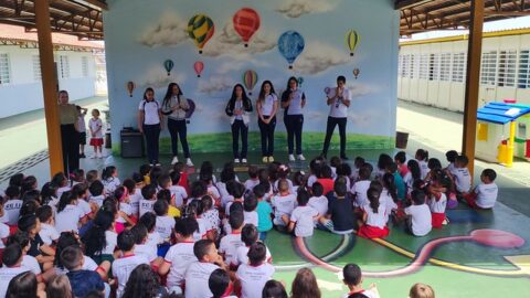 Alunos do Colégio Adventista de Planaltina fazem ação social pelo mês das crianças