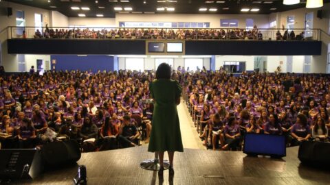 Congresso reúne mais de mil mulheres em BH e fortalece crença sobre o Santuário