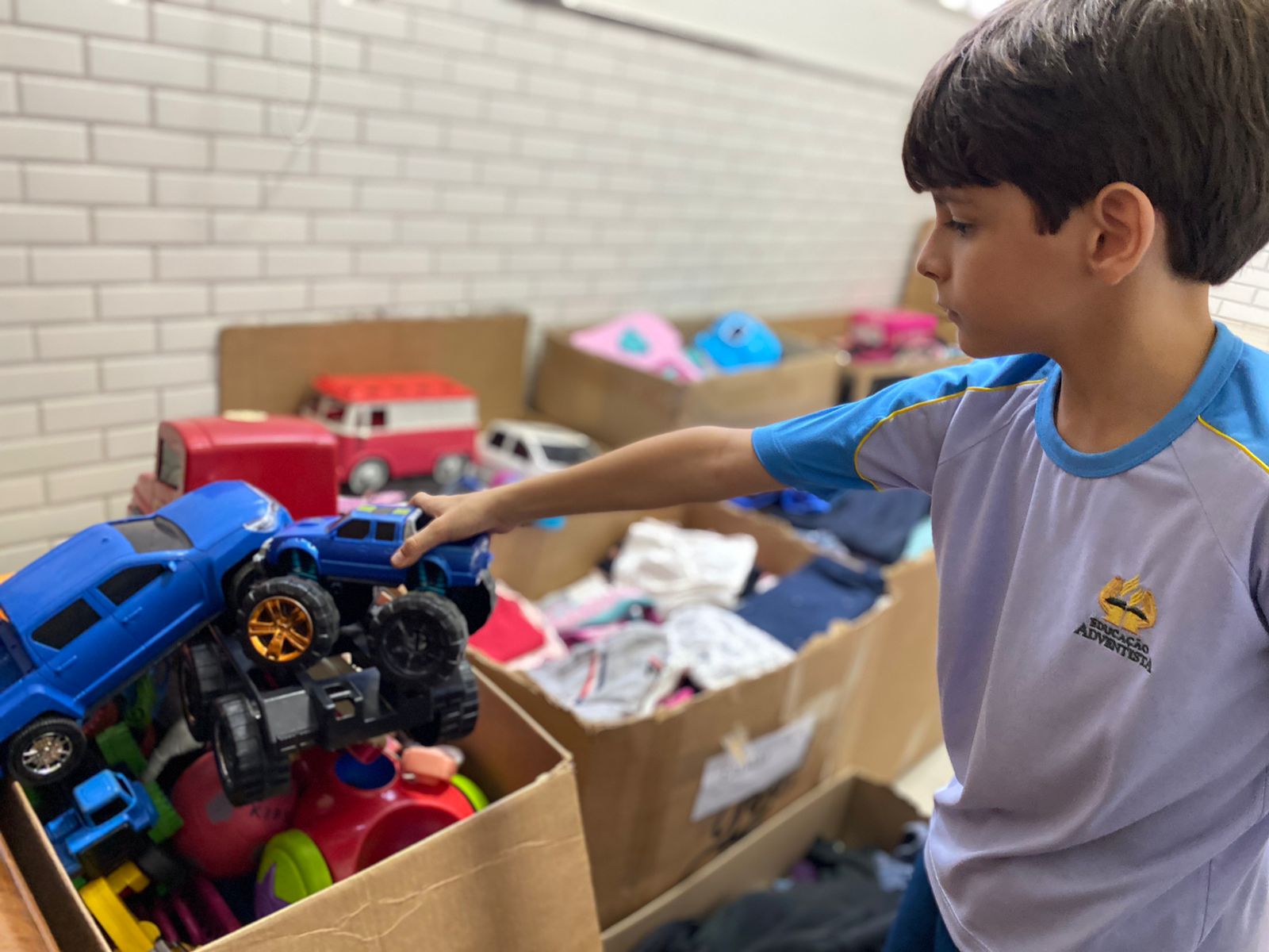 Educação Adventista na Mídia | Escola de Anápolis promove campanha de arrecadação de brinquedos