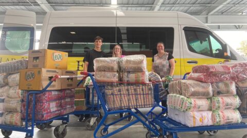 Colégio arrecada 43 toneladas de alimentos durante gincana do Mutirão de Natal em SC