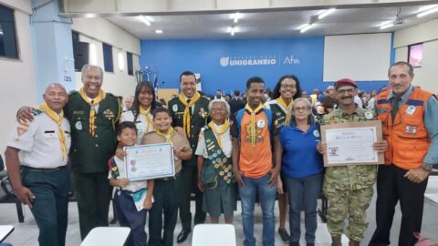 No Dia Internacional do Voluntário desbravadores são homenageados pela Defesa Civil em Duque de Caxias