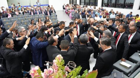 Cerimônia de Ordenação confirma vocação de pastores ao Ministério