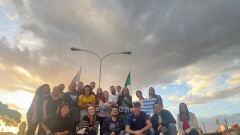 Grupo de voluntários participa de projeto missionário no Uruguai