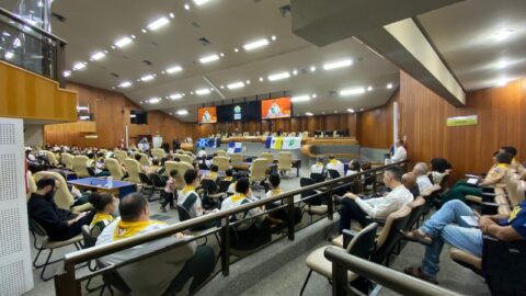 Desbravadores são homenageados em Sessão Especial na Câmara Municipal de Goiânia