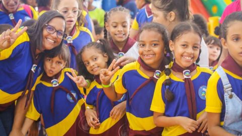 Mais de mil crianças são reunidas para celebrar dia do Aventureiro em Pernambuco