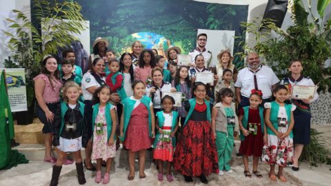 Crianças em Goiás participam da Escola Cristã de Férias